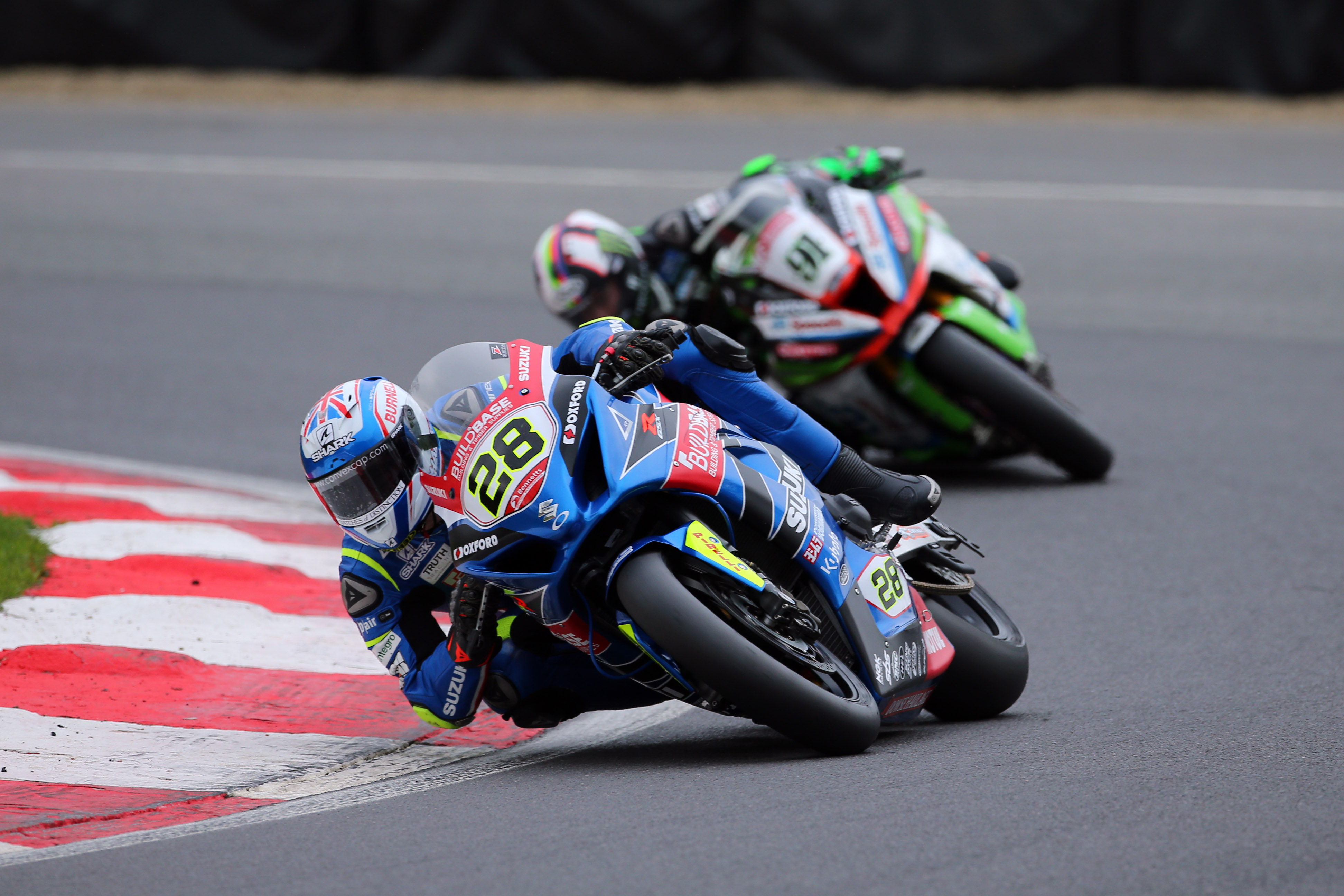 Byrne Obliterates Lap Record for Oulton Pole