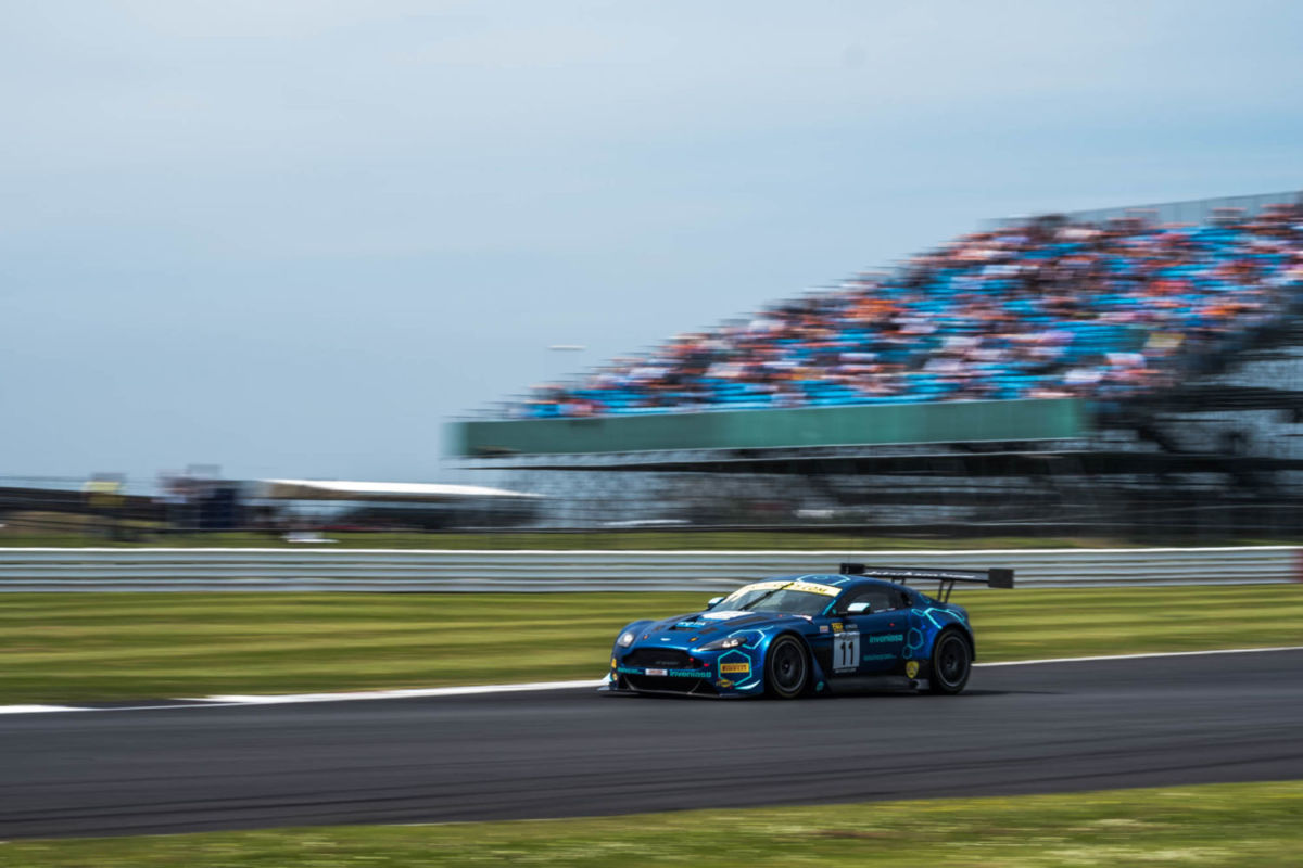 British GT – GT3; Farmer: I thought it was over after Davidson collision