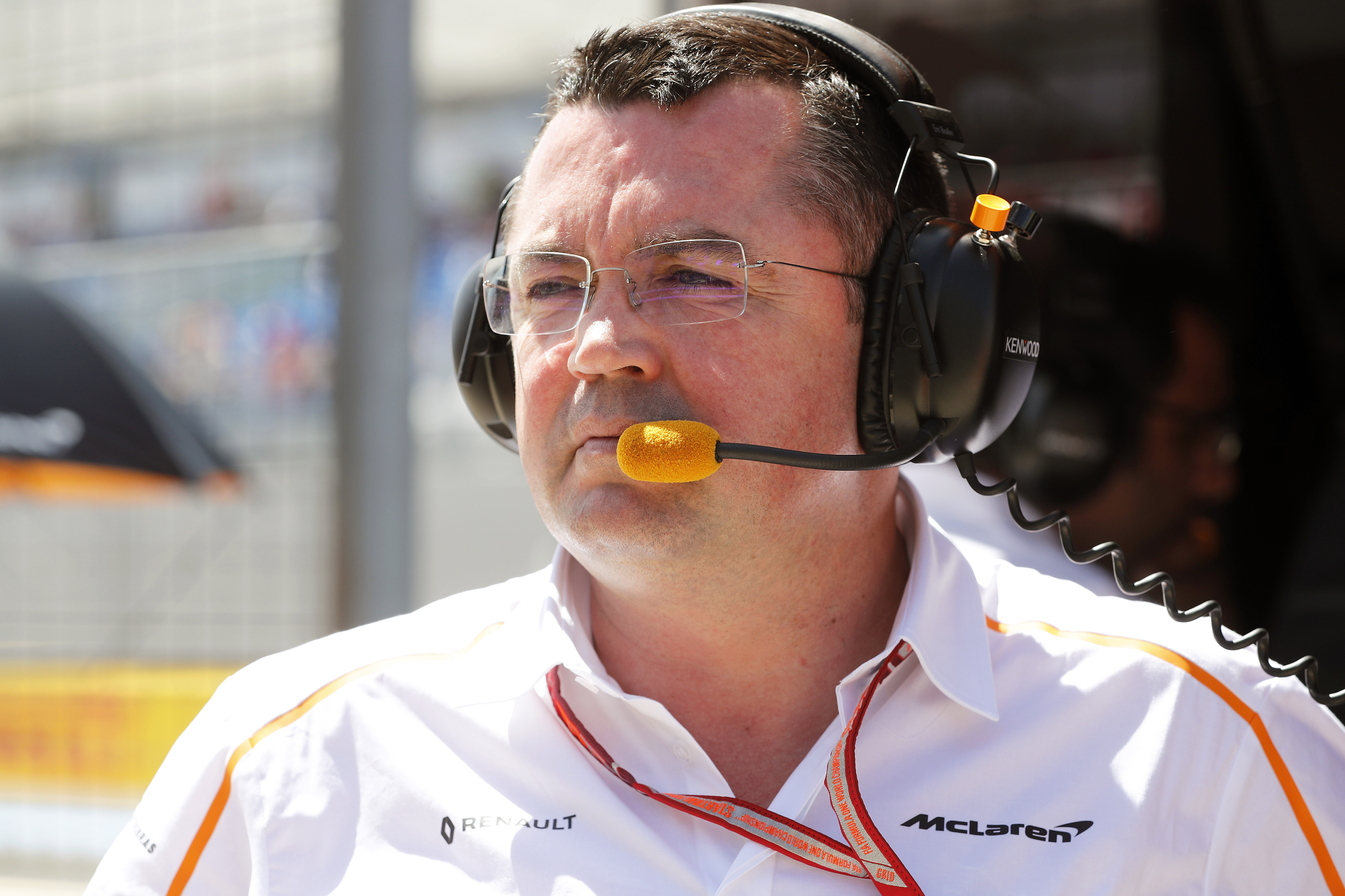 Boullier resigns as McLaren race director