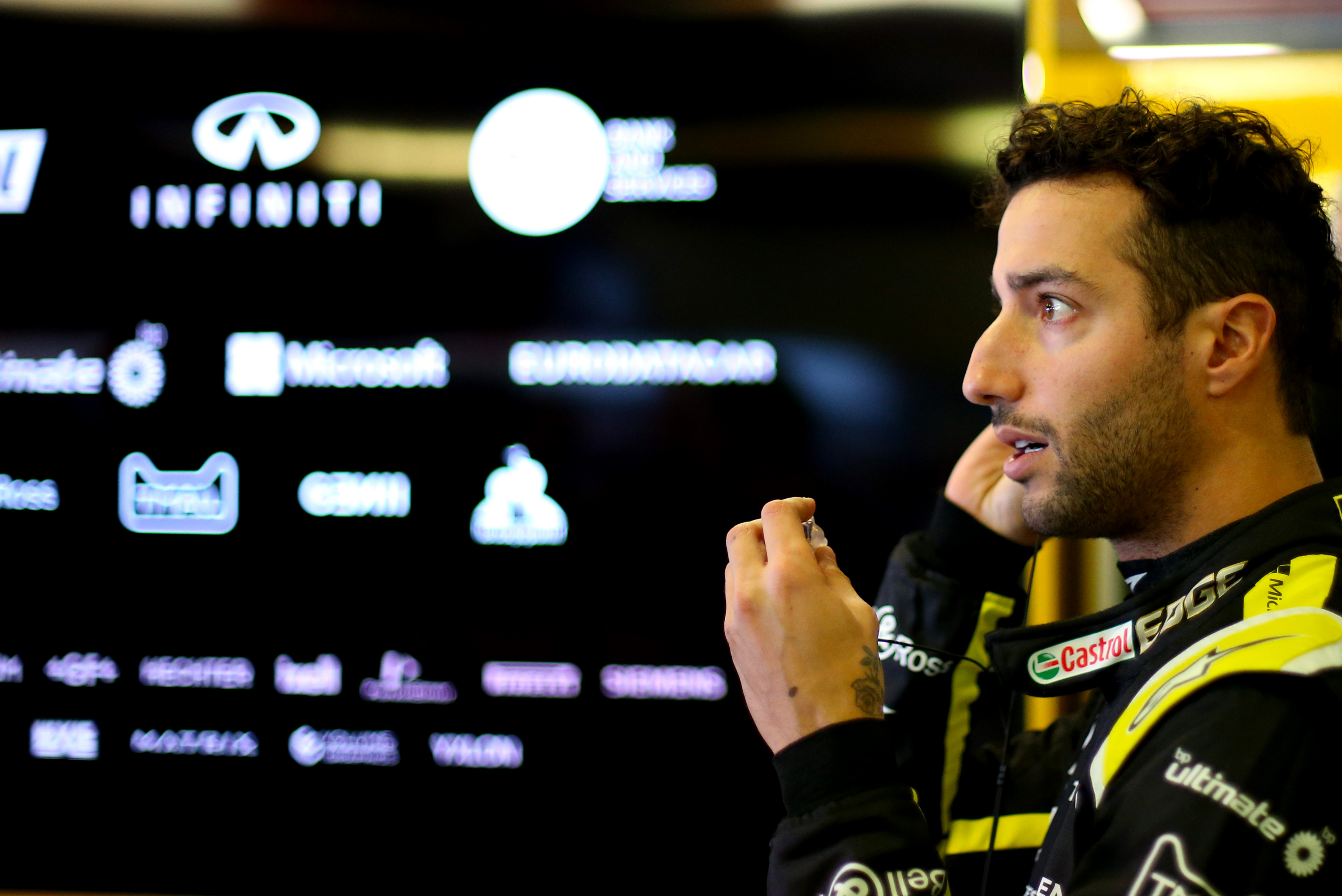 Daniel Ricciardo: Renault “have to keep a cool head” after difficult Australian GP qualifying