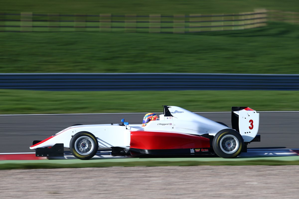British F3 – Hoggard steals pole in topsy-turvy qualifying