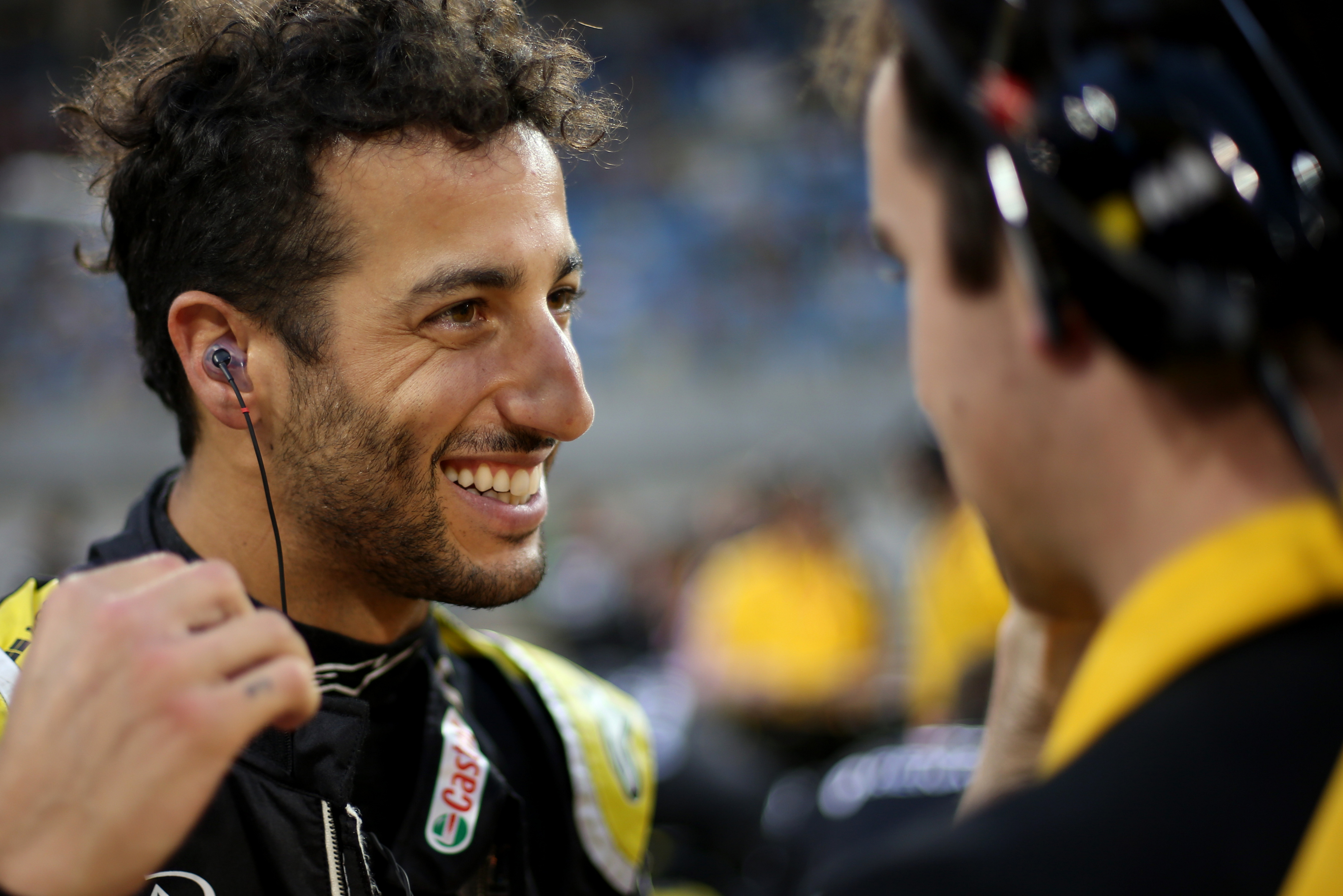 Ricciardo confident Renault “heading in the right direction” despite early problems