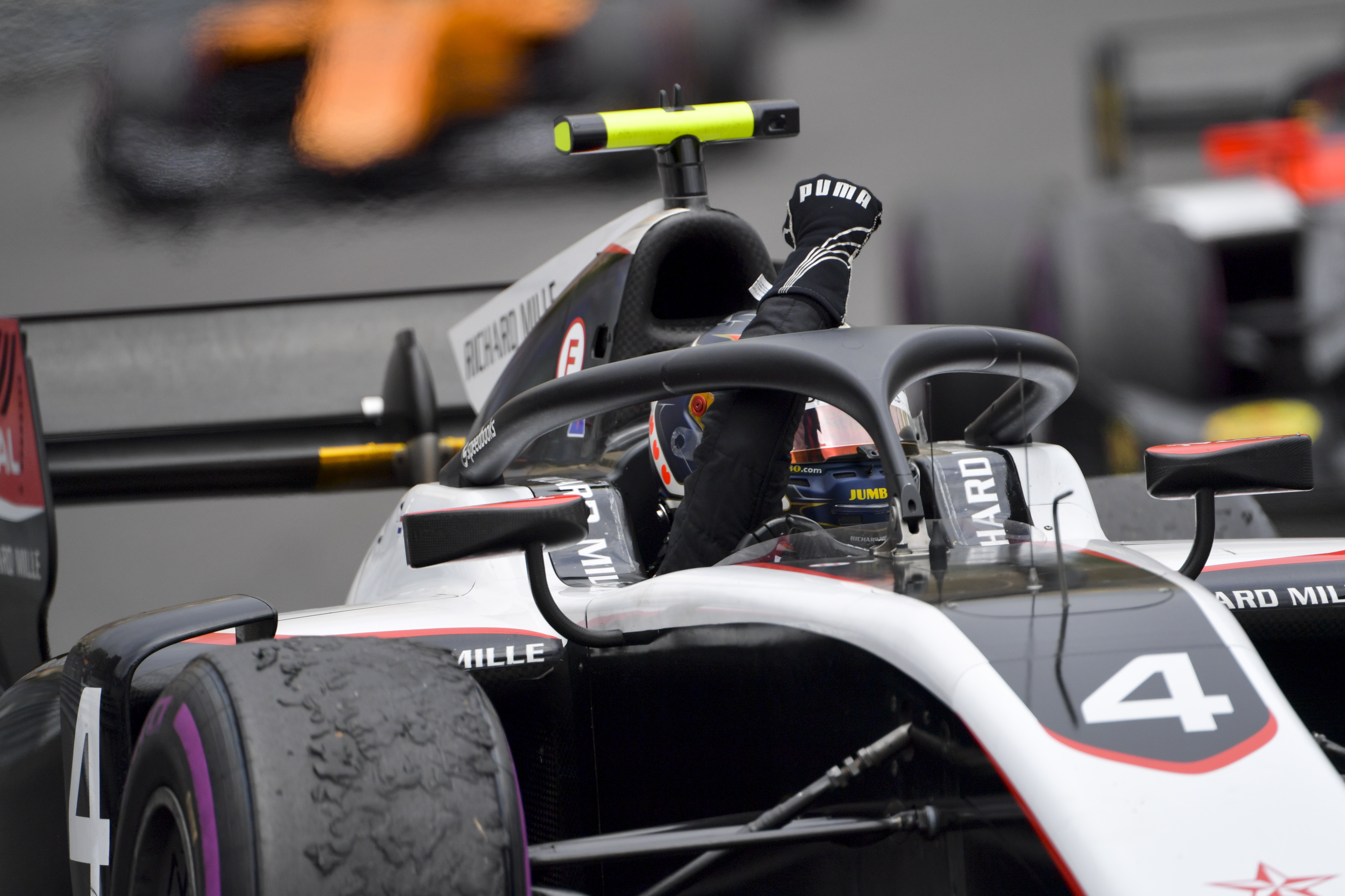 F2 Monaco feature race: De Vries masters the principality
