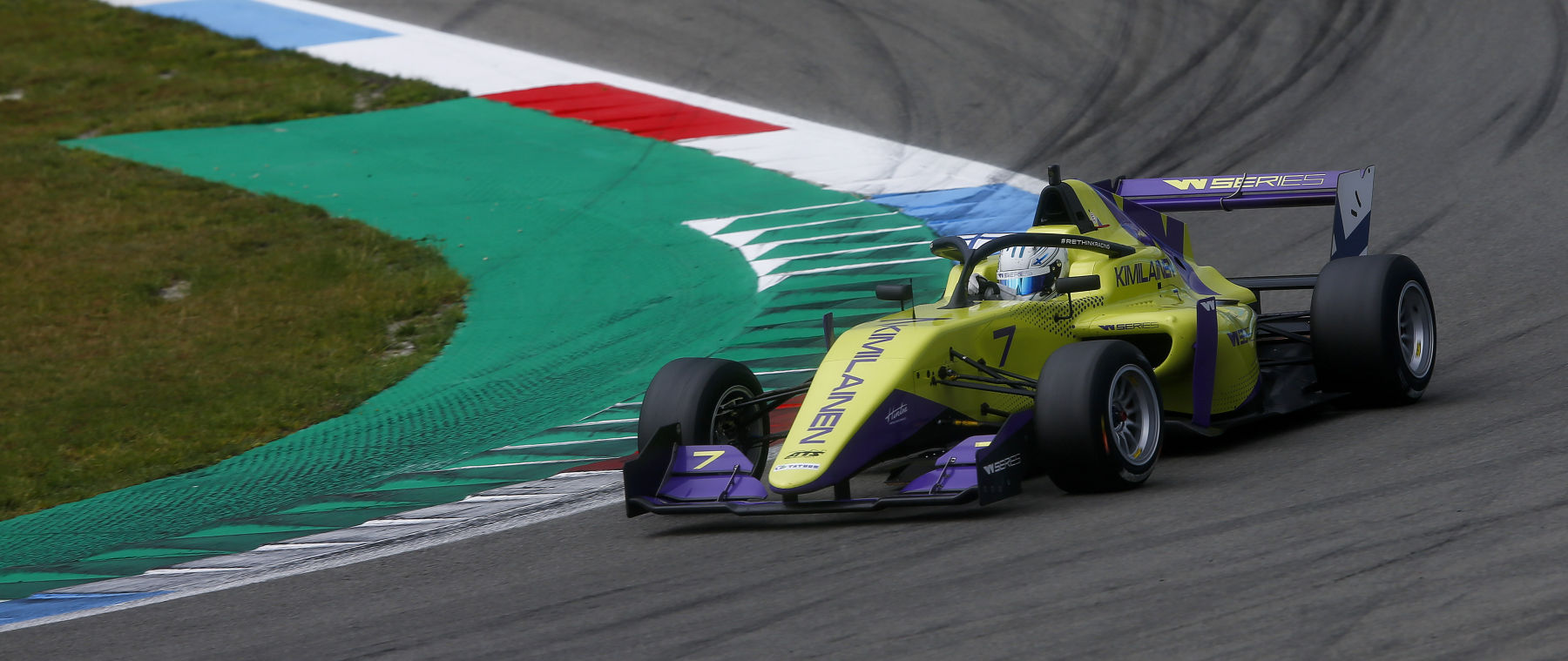 Kimilainen wins at Assen as W Series title battle heats up