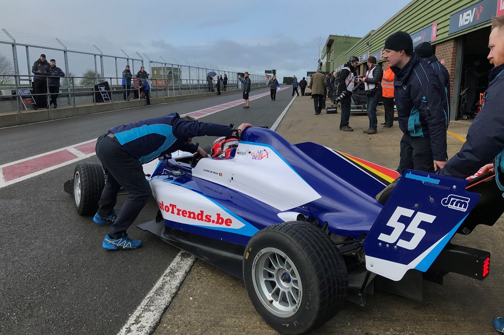 British F3 – De Pauw fastest in first test session