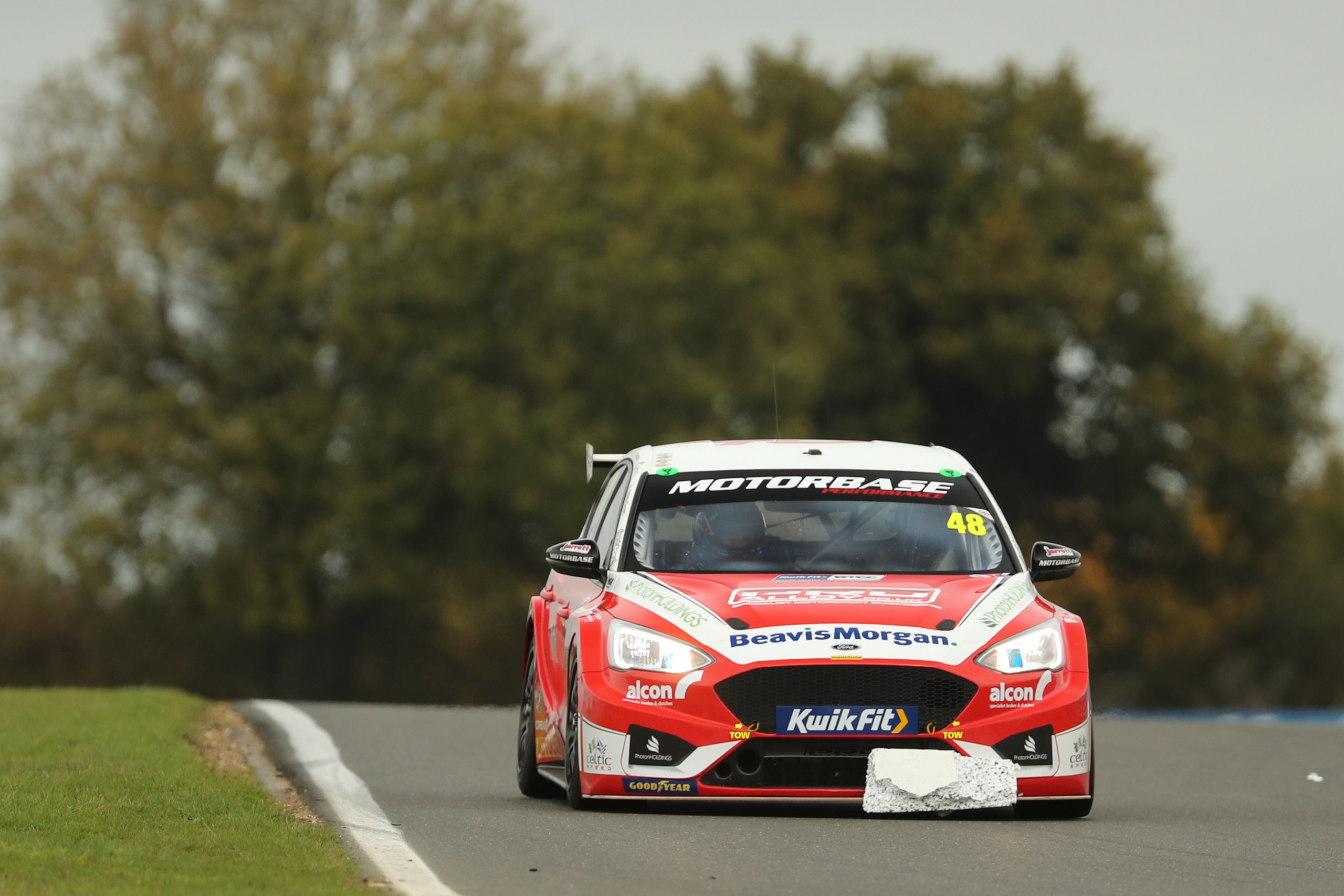 BTCC Snetterton – Jackson wins frenetic final race