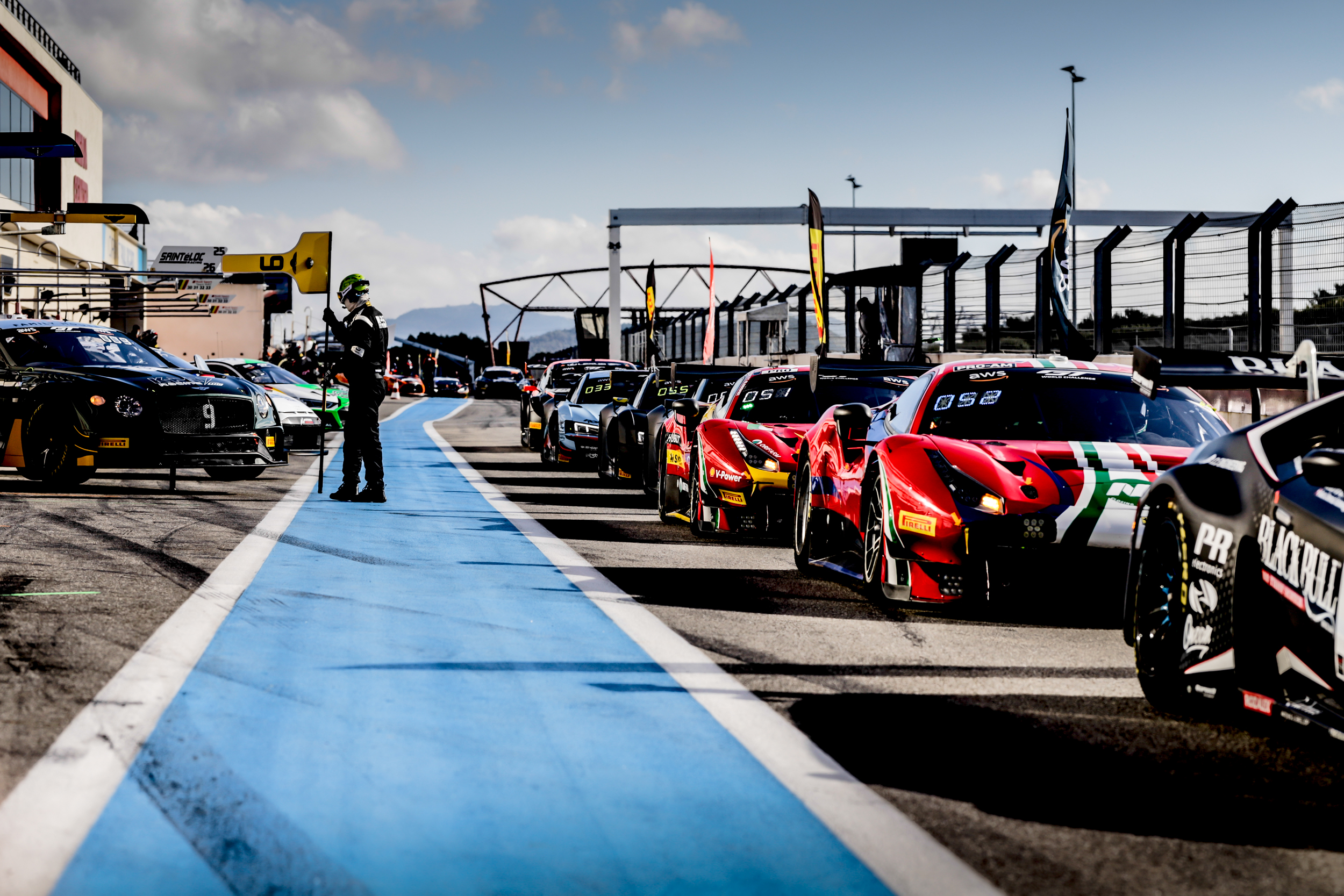 GT World Challenge to pioneer initiative integrating real-world and virtual racing