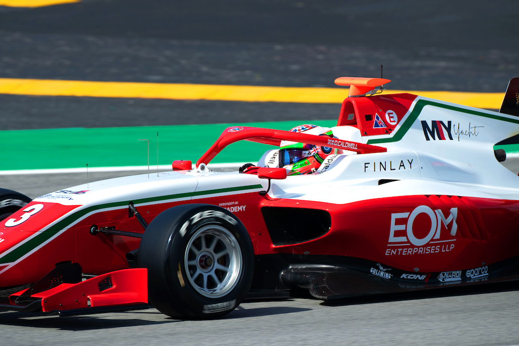 F3 Barcelona: Caldwell takes maiden win in chaotic second sprint race