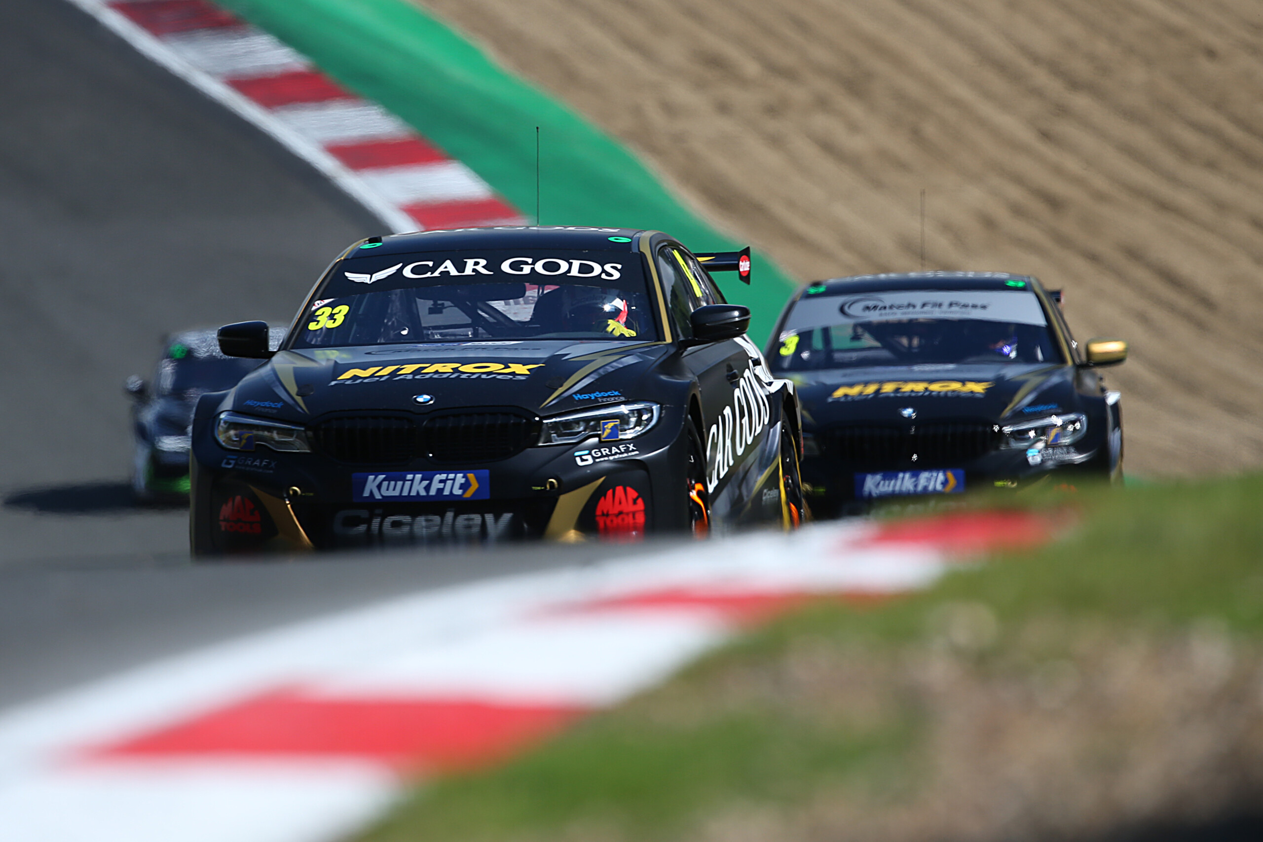 BTCC Brands Hatch – Morgan takes lights to flag win in exciting final race