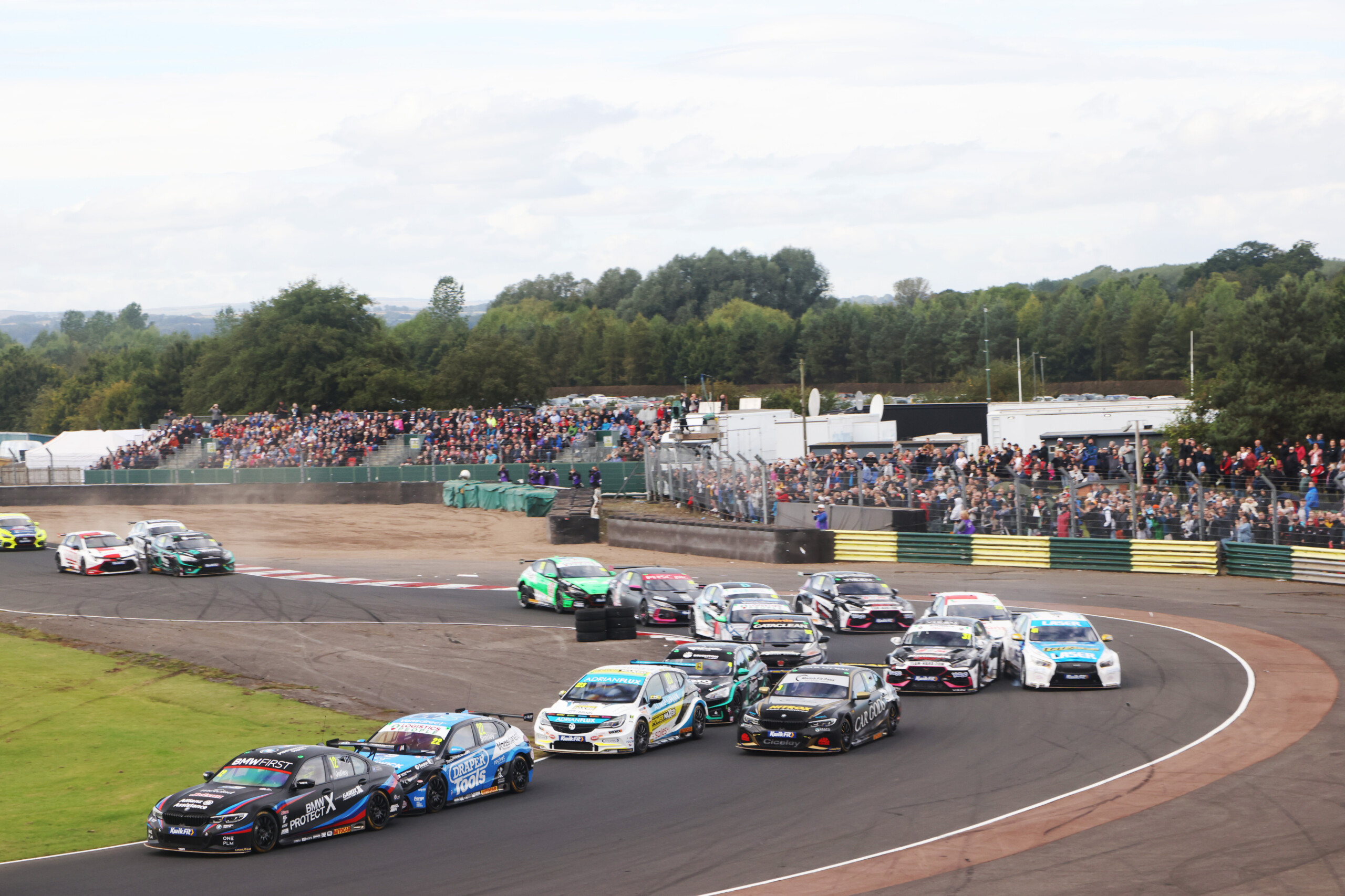 BTCC Croft – King of Croft Turkington prevails with Shedden and Sutton in race-long fight