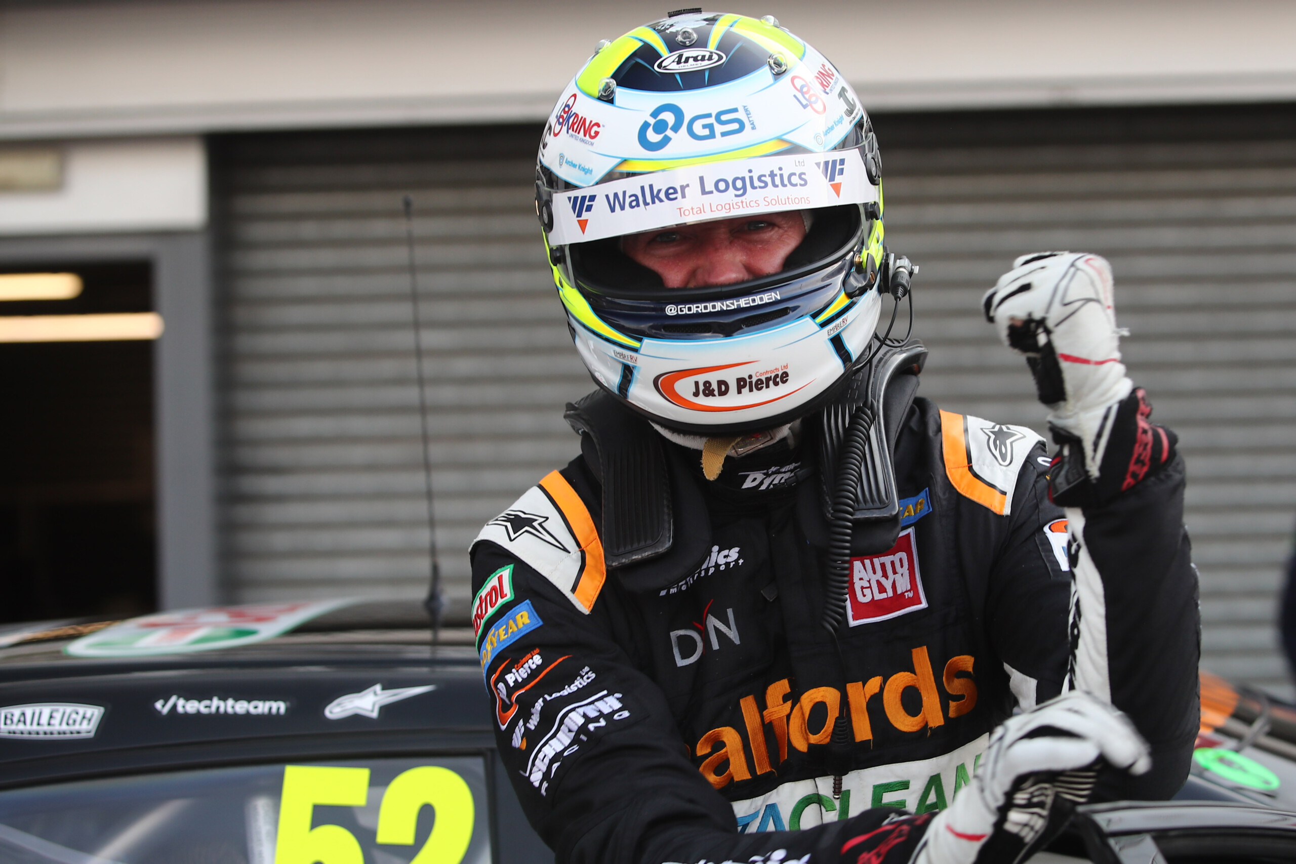 BTCC Donington Park – Shedden with lights to flag win in race one