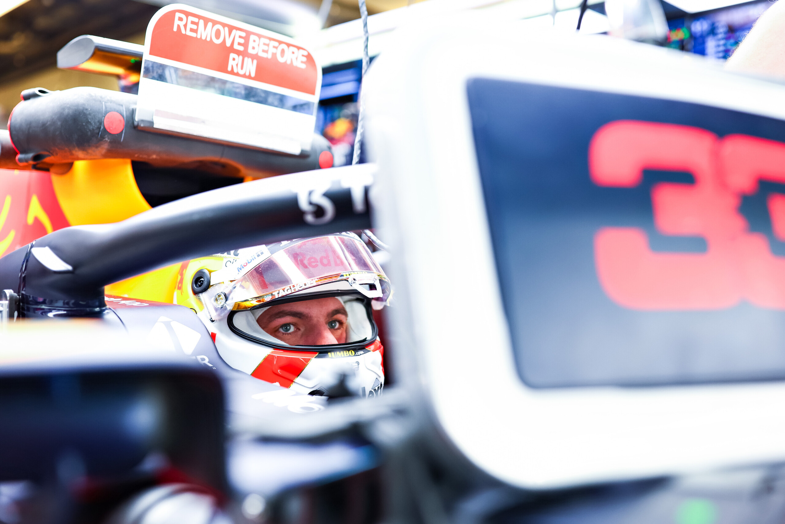 Magic Max secures Yas Marina pole