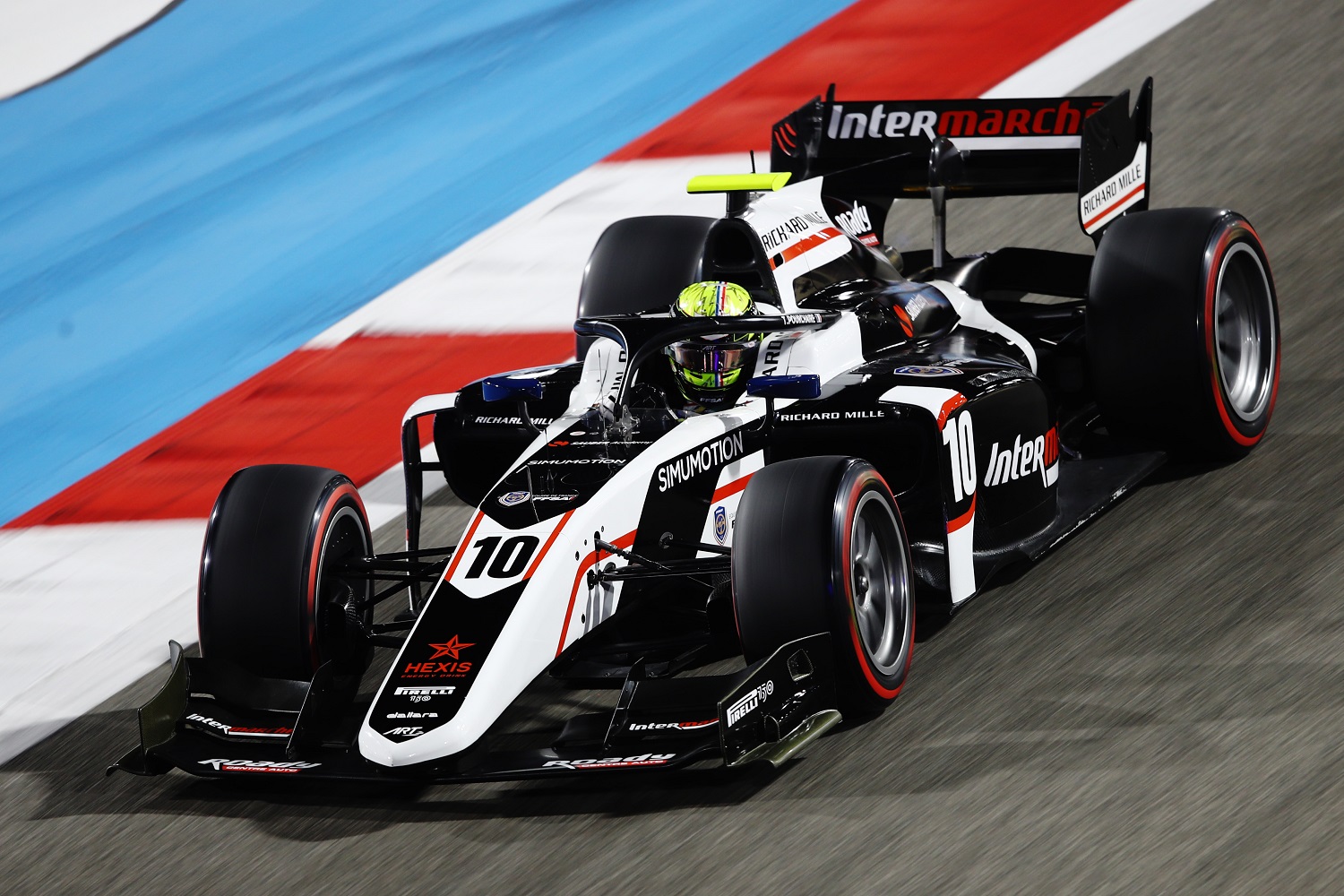 F2 Bahrain: Pourchaire takes victory in a race of pit stop errors