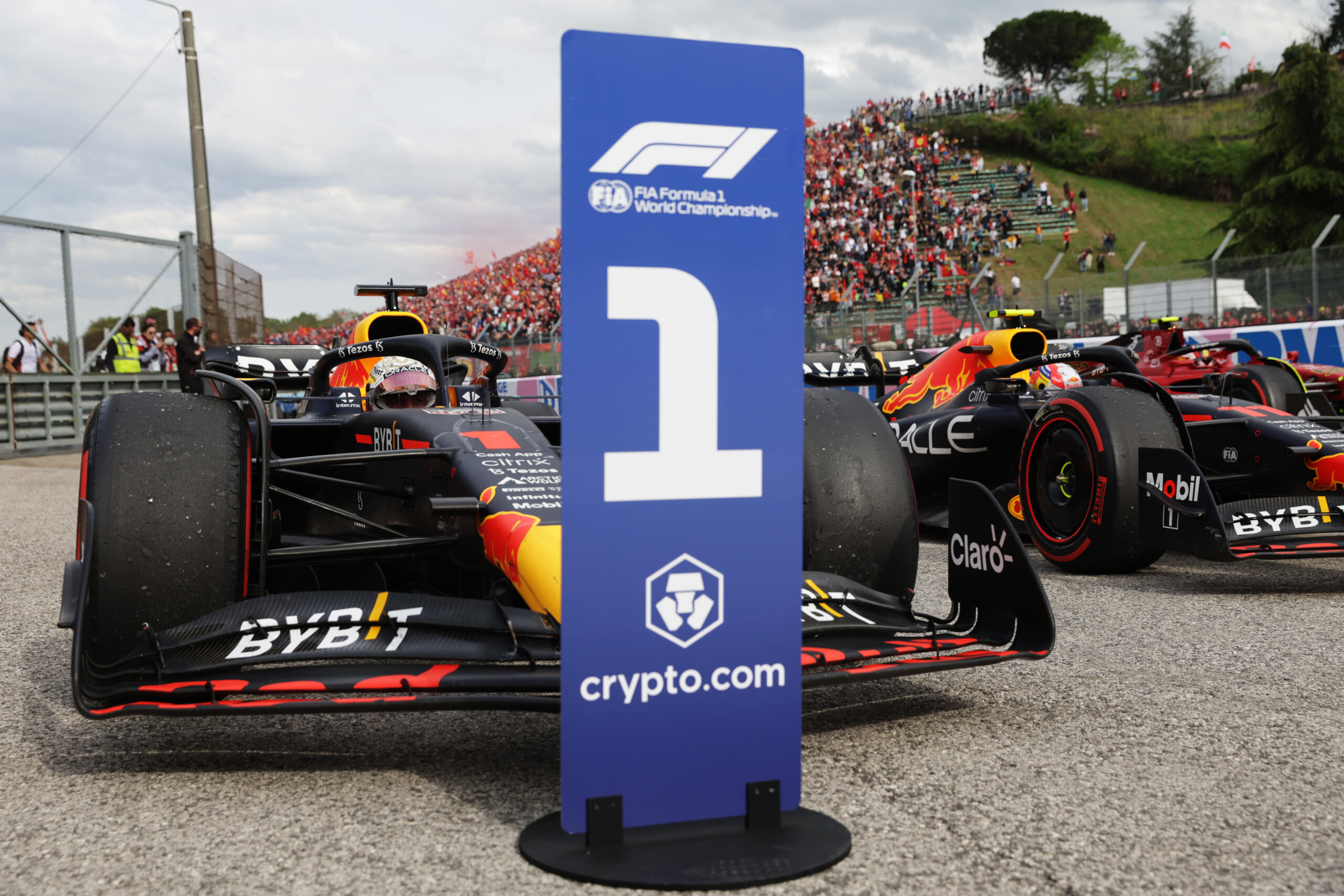 Verstappen victorious in Imola sprint race