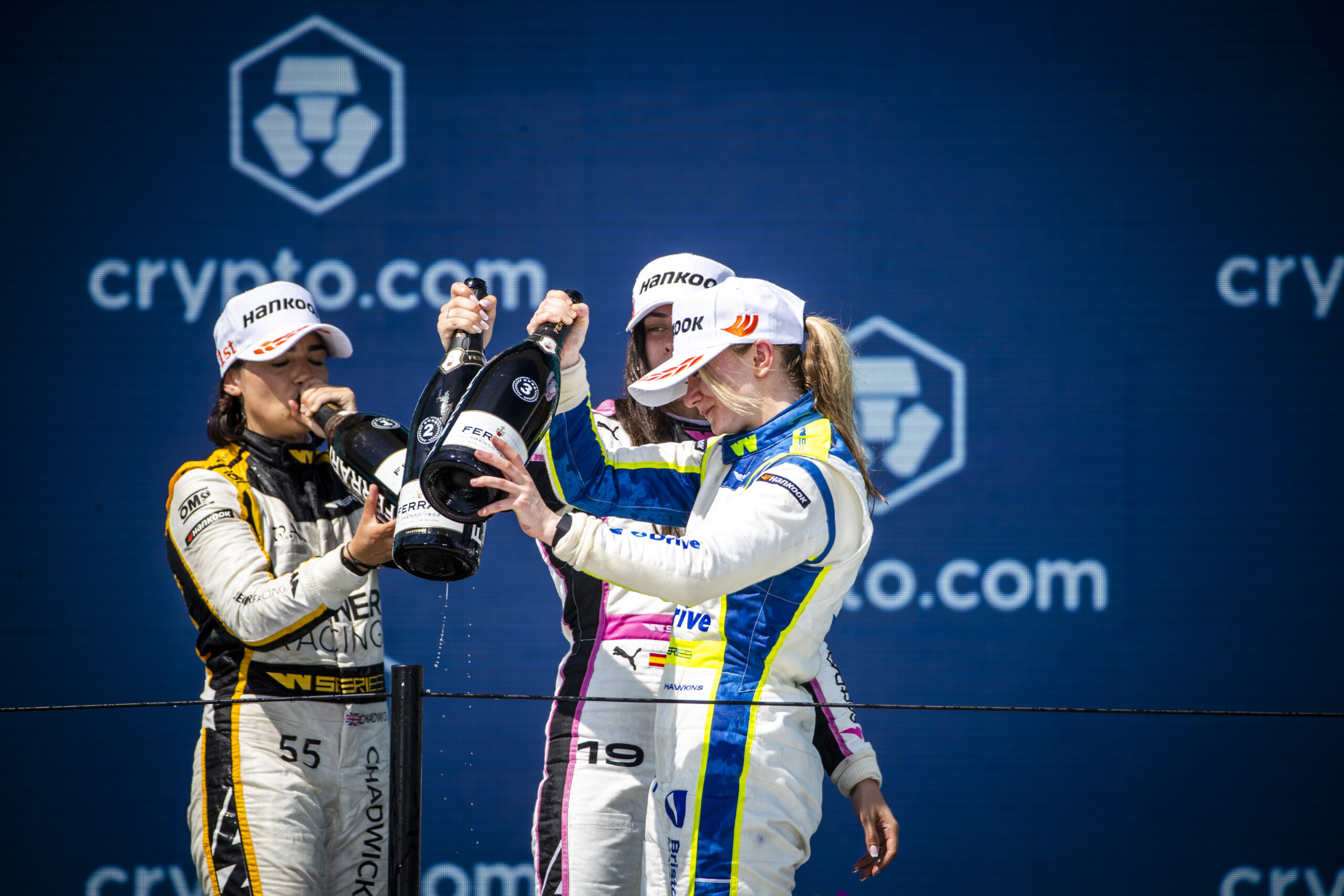 W Series Race 1: Chadwick Wins in an Exciting Season Opener