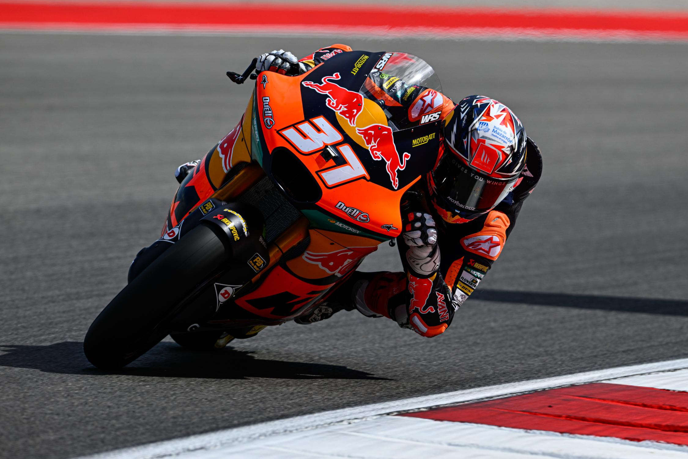 Moto2: Acosta Dominates Season Opener