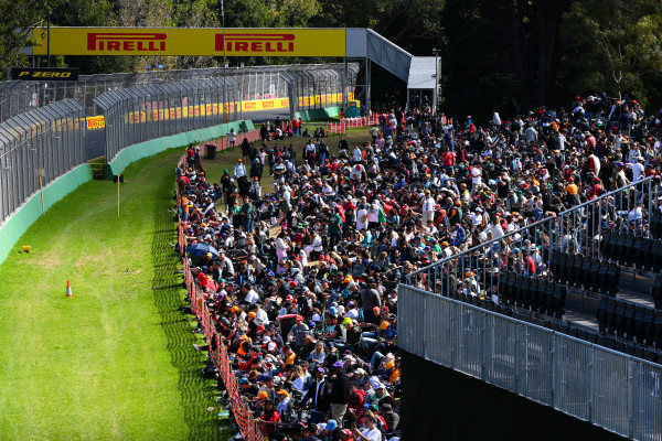 Russell wins terrific season-opener in Melbourne