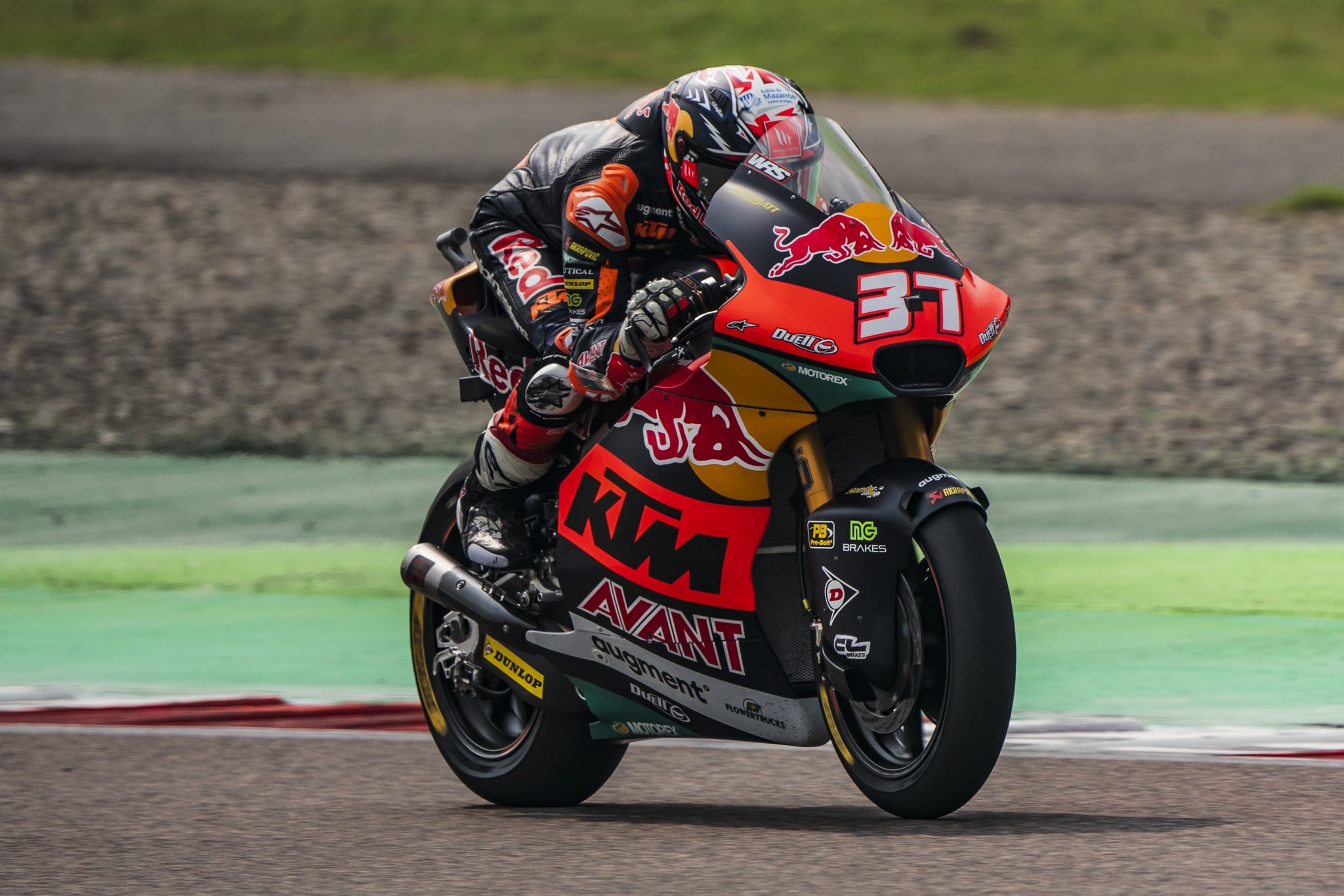 Moto2: Acosta Extends Championship Lead with Indian GP Win
