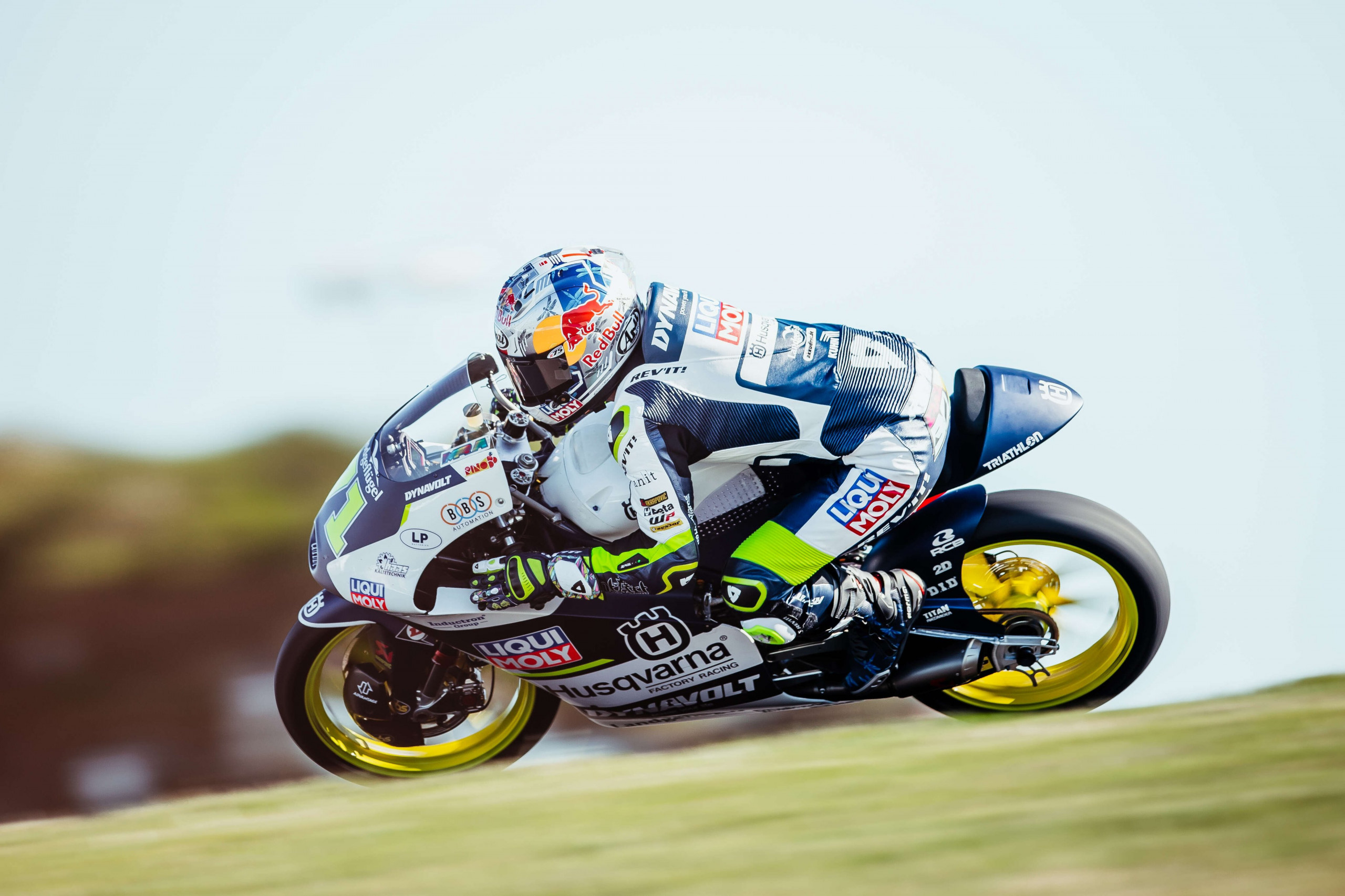 Moto3: Stunning Sasaki Pole in Australia