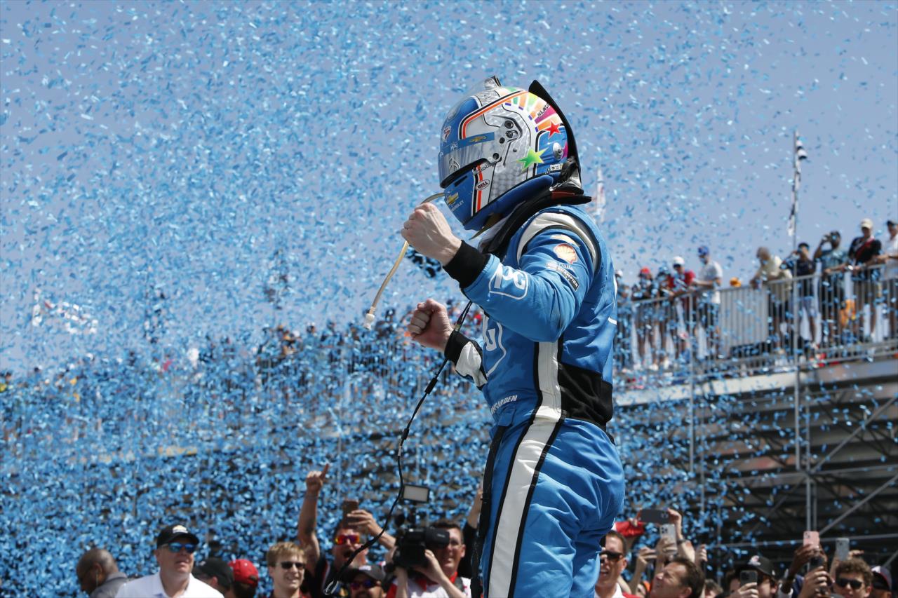 Josef Newgarden soars to third St. Pete victory