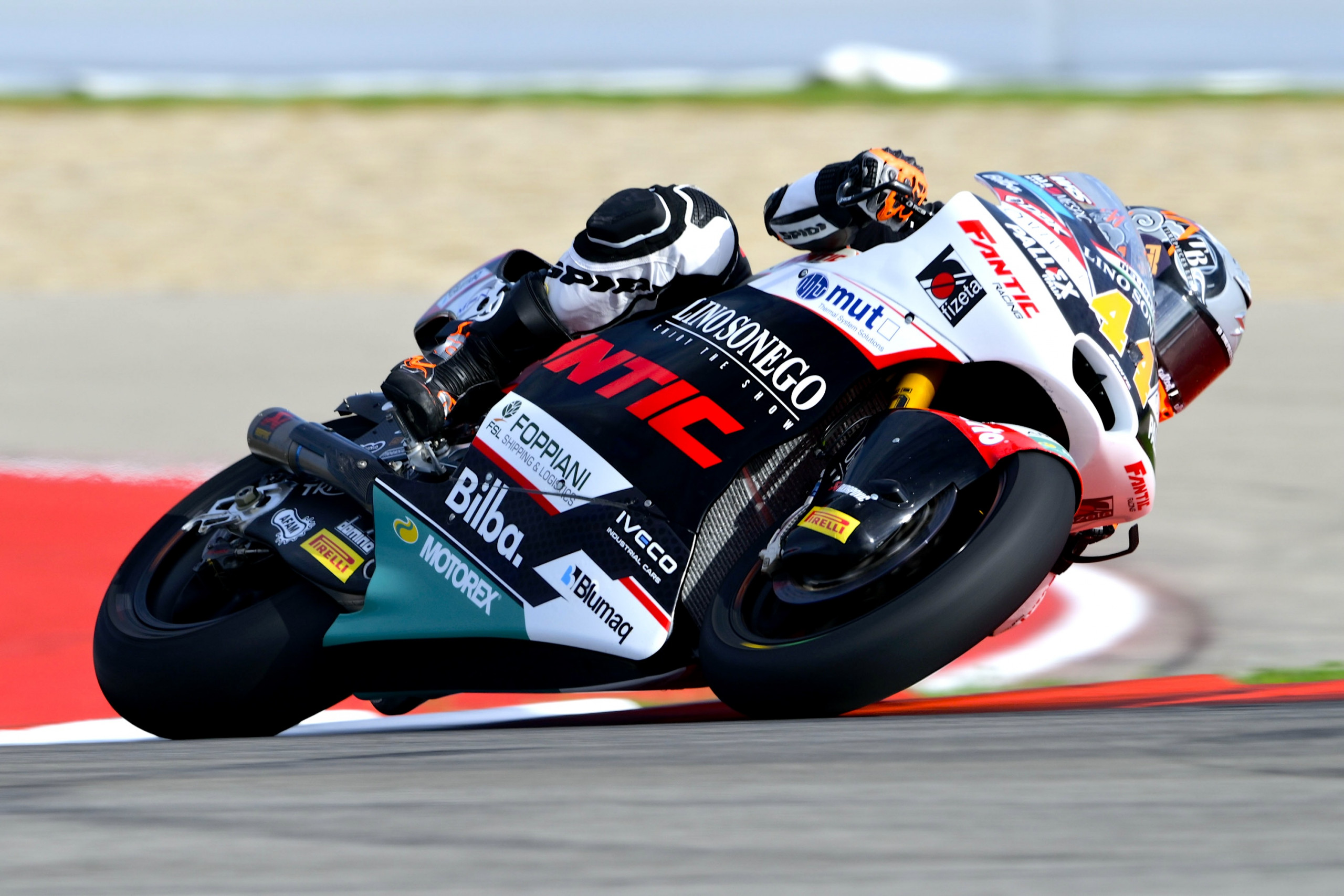Moto2: Canet Capitalises Once More with Pole in the USA