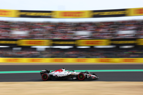 F1: Max Verstappen dominates to win again in Japan