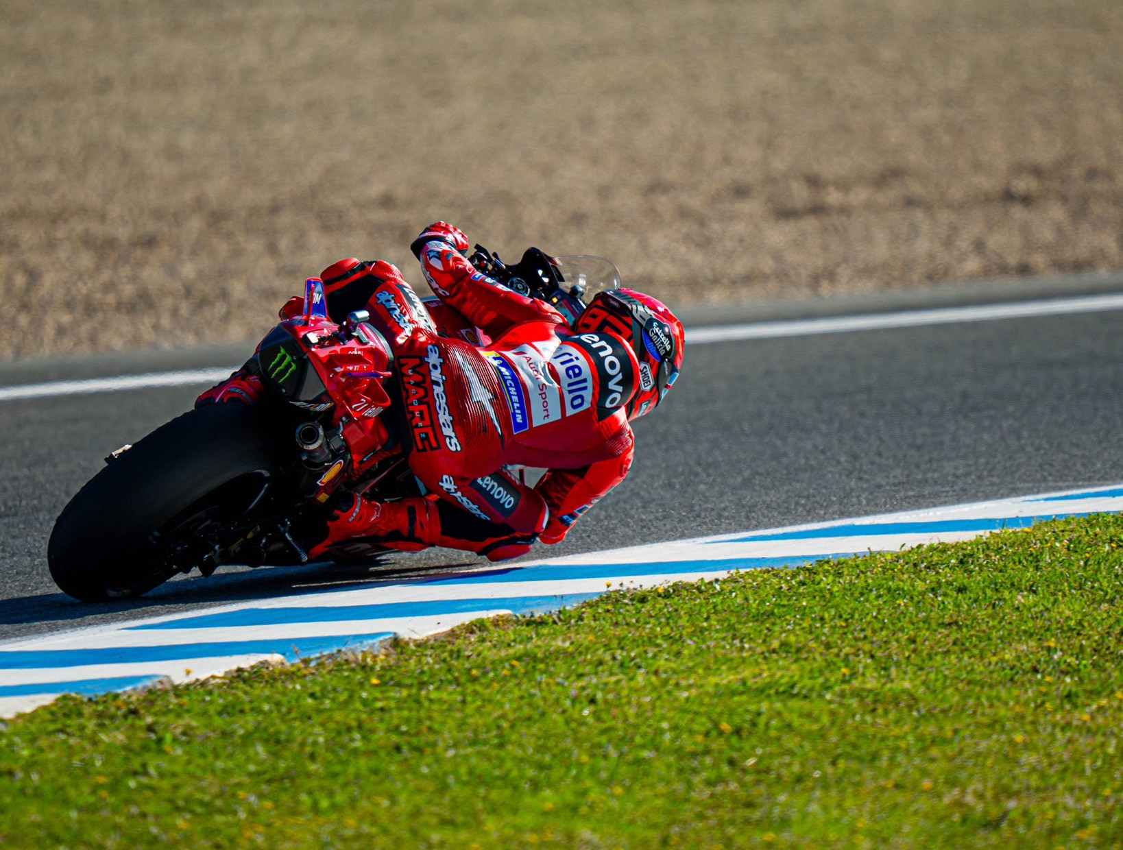 MotoGP: Marc Marquez Wins Jerez Sprint In Front of Deafening Crowd