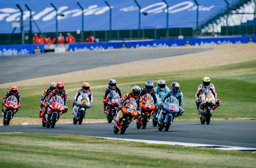 Rueda storms from the back to win at Silverstone