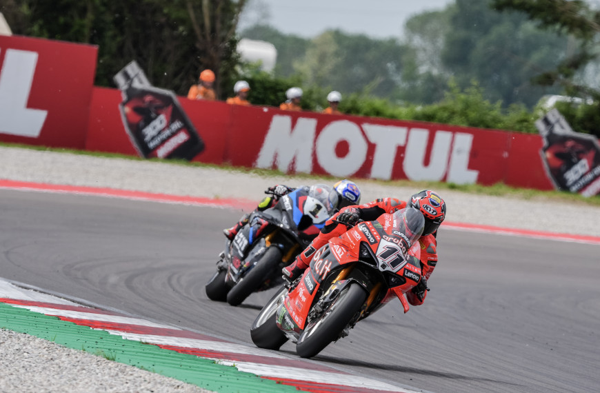 WorldSBK: Bulega completes hat-trick at home in Cremona