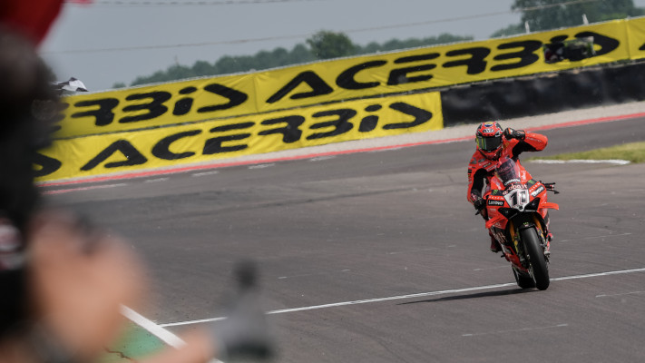 WorldSBK: Bulega repels early Razgatliogu challenge in Cremona Race 1