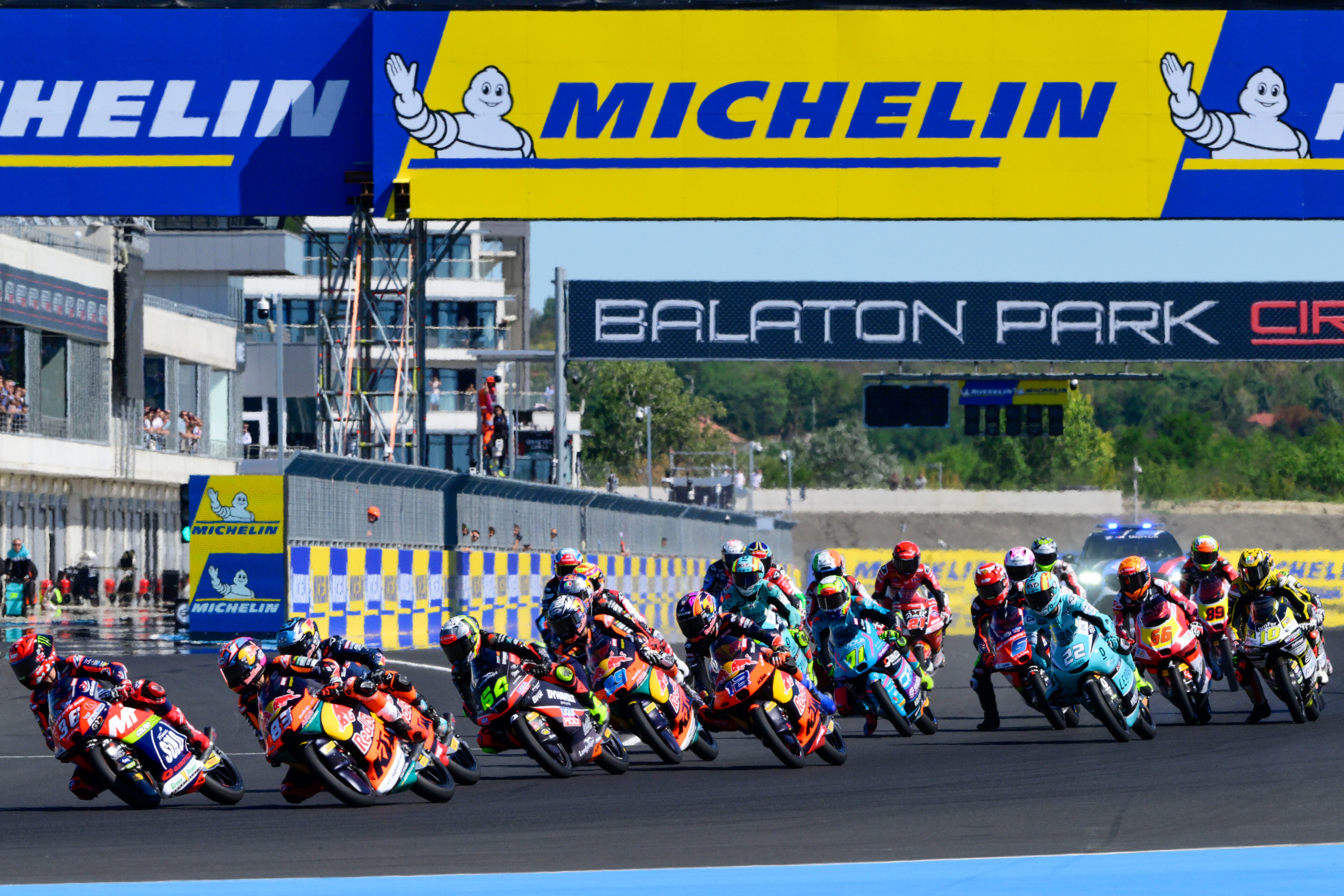Elbows Out: Quiles claims Moto3 Victory by 0.018