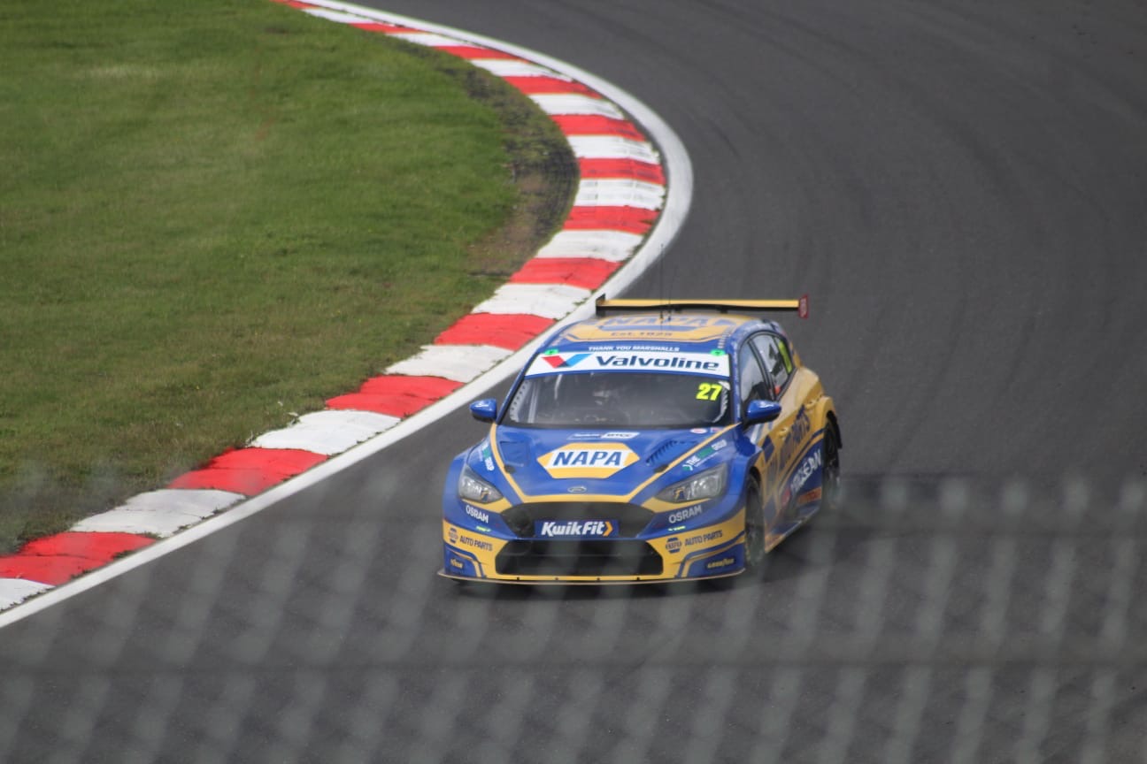 BTCC Brands Hatch – Cammish wins while Ingram has one hand on title