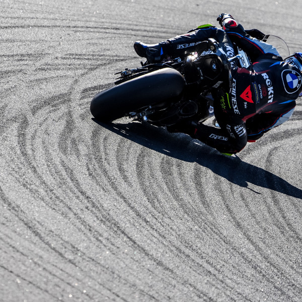 WorldSBK: Match point to Razgatlioglu after Estoril Race 1 win