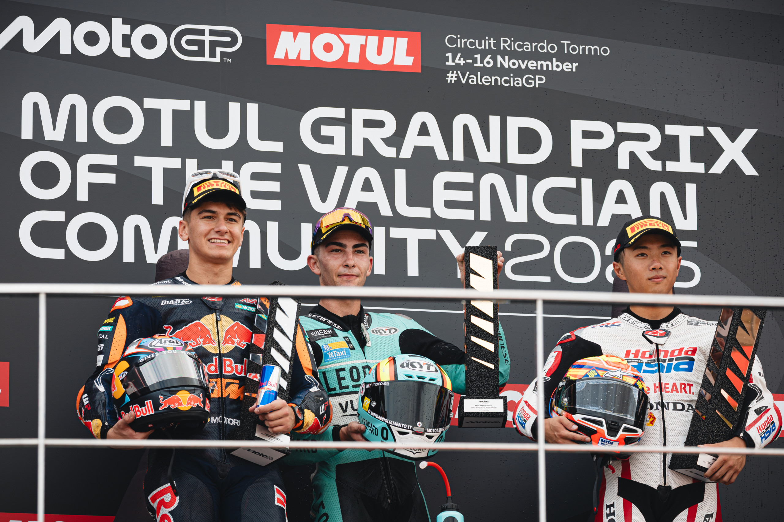Maiden Magic: Adrian Fernández Triumphs in Moto3 Finale