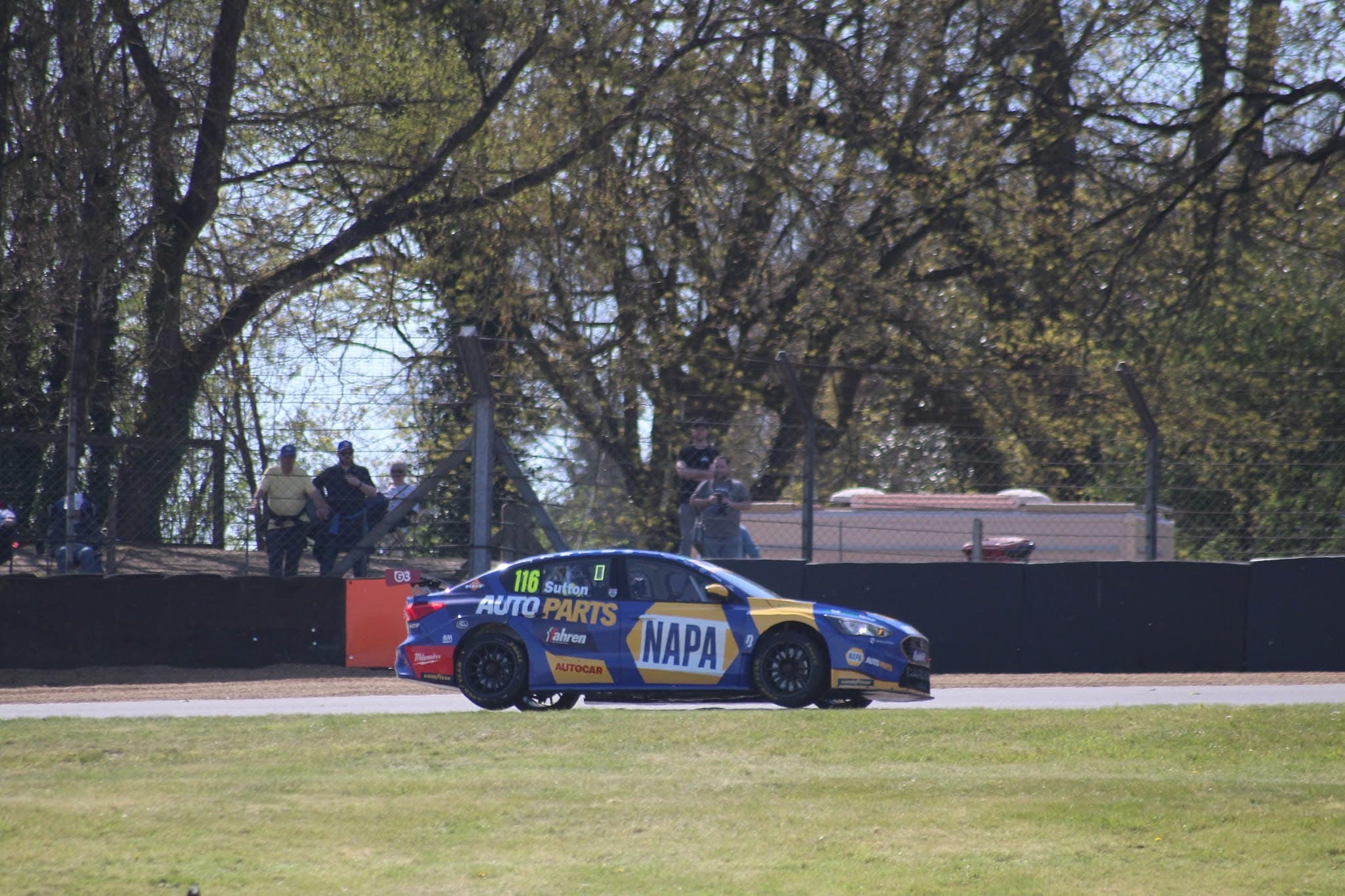 BTCC Round Two – Sutton surges to win with Ingram retirement