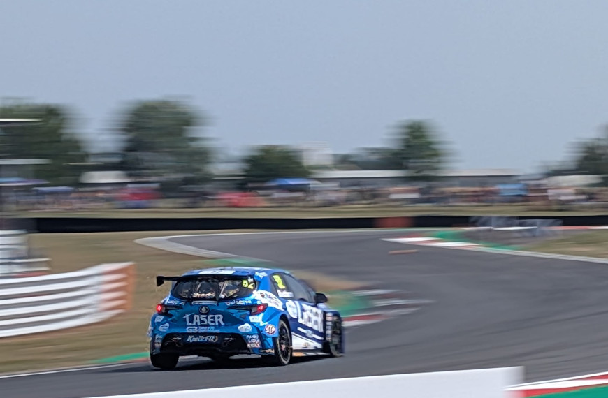 BTCC – Shedden Takes Reverse Grid Race 3 Win